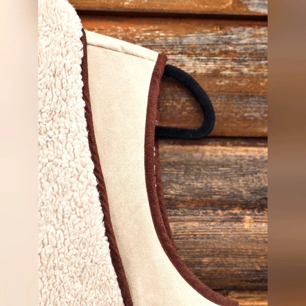 Gibson Latimer Fall Faux Suede & Sherpa Lined Tan/Cream Asymmetrical Flowy Vest - Picture 12 of 16